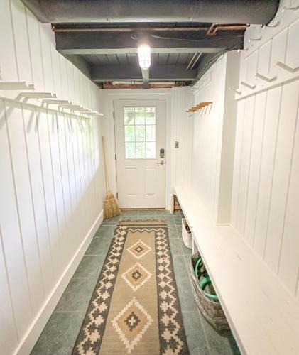 Chalet Valhalla wHot Tub - image 13