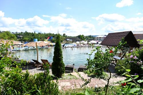 . Відпочинкова оздоровча База Еліт