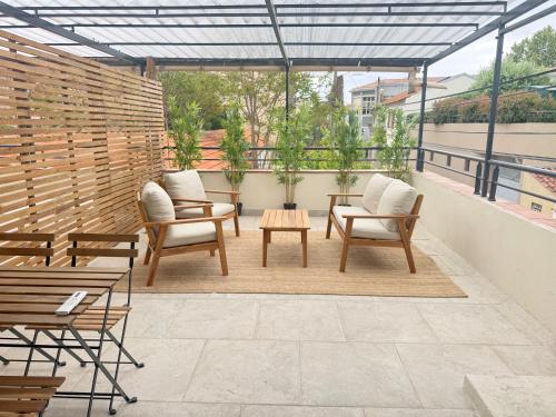 L'Esterel Appartements Plage 450m & Gare Saint-Raphael 950m