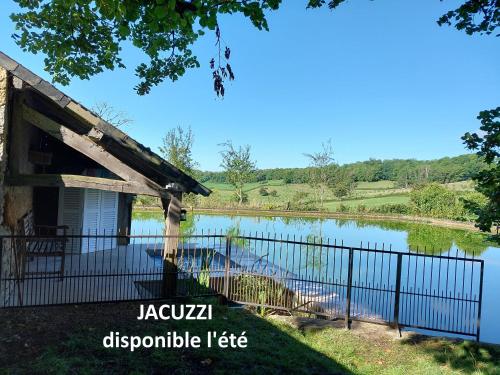Джакузі, Domaine de Drémont in Корбіні