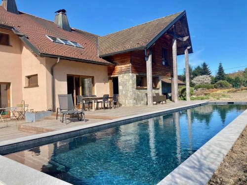Úszómedence, Chambre d'hotes La Forestiere in Le Hohwald