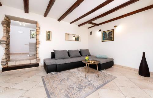Apartment Pino in Bale