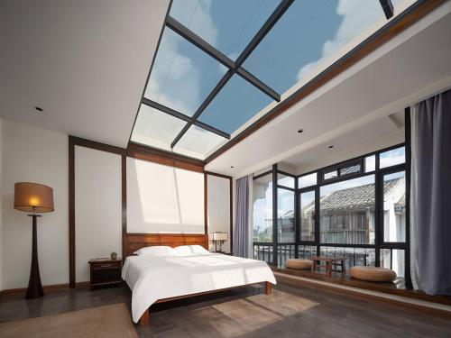 Castle peak yard Inn Free railway st ation pick-up by 2 nights - Guilin Castle peak yard Inn Free railway st ation pick-up by 2 nights - Guilin