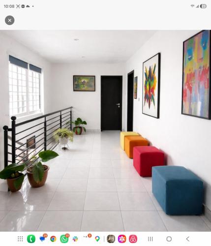 Modern 3BR EnSuite Near Beach - image 2