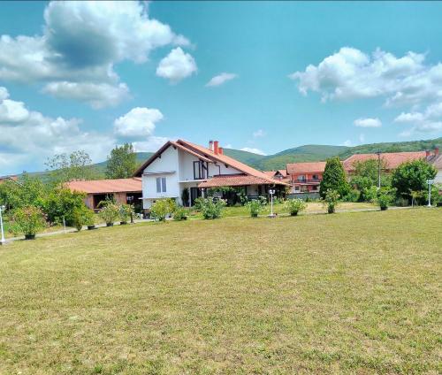 . Bistrički mir - Imanje