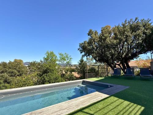 Villa de standing avec piscine chauffée & panorama