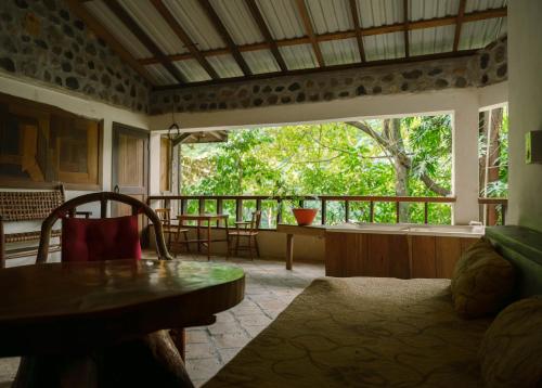 Jungle River Lodge in La Ceiba