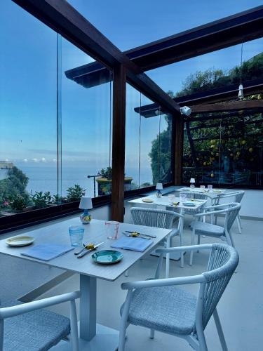 Restaurante, Hotel La Pergola in Amalfi City Center