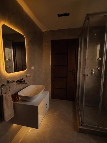 Light-Home Boutique with Breakfast - DowntownCairo - image 11
