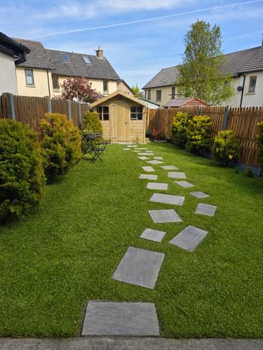 Dārzs, 2 bed Cozy Home Lusk - 15min from Dublin airport! in Lusk