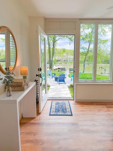 Iekārtas, Annapolis Charm Waterfront Getaway Near USNA - FISH & CRAB from your PRIVATE PIER! in Whitehall Manor (MD)