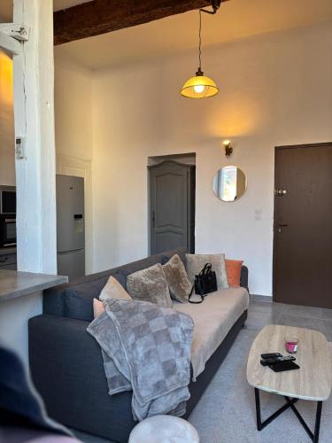 Appartement cosy à 2 pas du Vélodrome & des plages – khách sạn tại Sainte-Marguerite