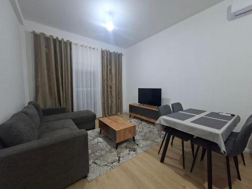 Apartment - image 3