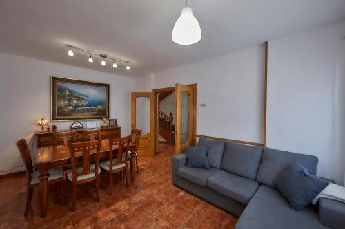 Casa Rural EL COTARRO DE PESQUERA DE DUERO in Peskvera Deduero