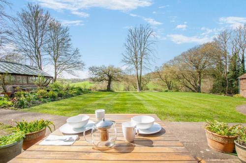 Iekārtas, 1 Bed in Barham oc-ct024 in Barham