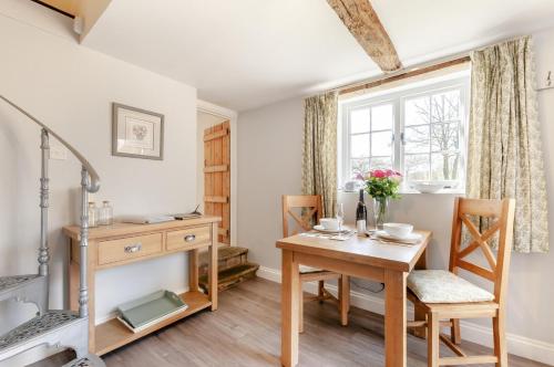 Iekārtas, 1 Bed in Barham oc-ct024 in Barham