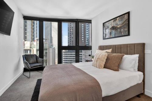 Luxury Sky High stay with Bay and Lake Views – khách sạn tại South Melbourne