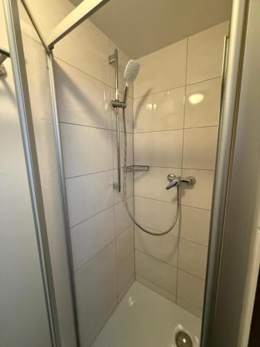 Shower, Gastehaus E&E in Nierstein