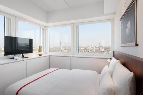Ruby Luna Hotel Dusseldorf - image 16