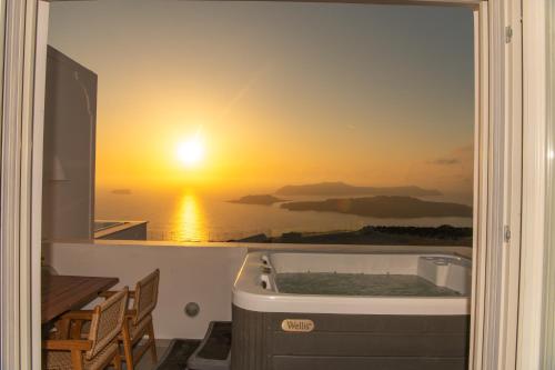 Agia Marina Caldera suites in ميجالوشوري