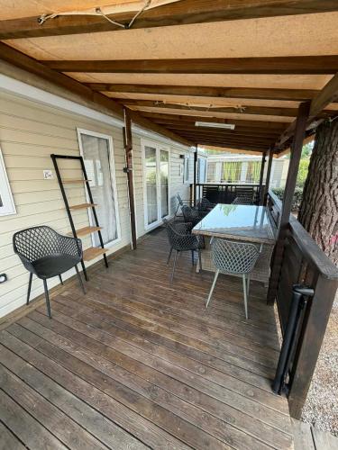 Mobile-home La Carabasse FO88 in Vias