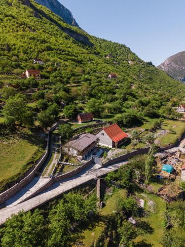 Turi-Selcë (Turi-Selce) in Lëpushë