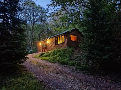 Stream-side cabin and sauna in Fermoy