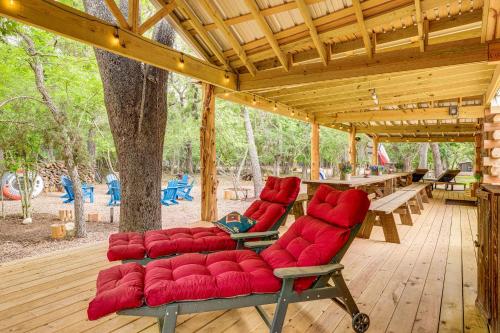 Ultimate River Retreat! Blanco Family Cabin! in Blanco (TX)