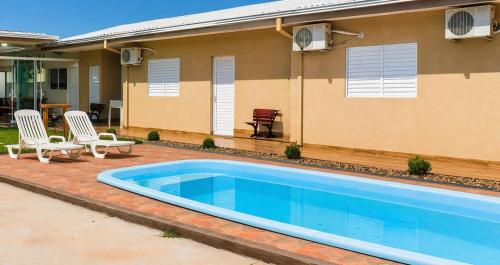 Rancho com Piscina Churrasqueira e Acesso ao Rio