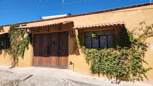 Posada Las Reynas – khách sạn tại Pozos