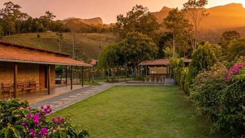 A loving farm cabin just for you and your love! in Alto Kaparao