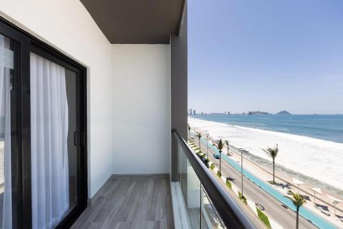 Holiday Inn Express And Suites Mazatlan By IHG in 馬薩特蘭