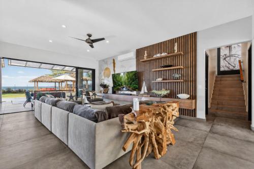 Luxury Beachfront Estate w Private Chef, Full StaffConcierge Resort Amenities in Playa Flamingo