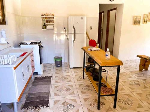 Kitchen, Sitio/ Casa inteira, Campos do Jordao in Parque Rancho Alegre