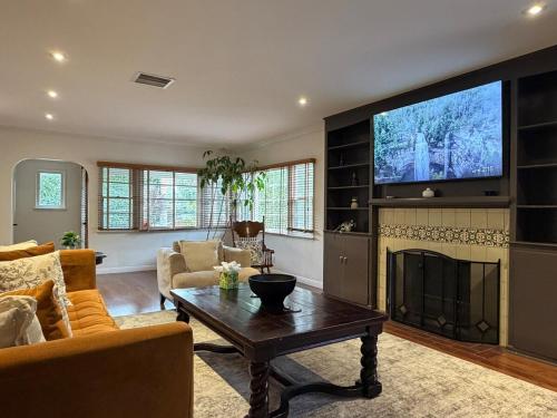 Prime West Los Angeles 4 Bedroom 2 Bathroom House, Los Angeles (fotografie 5)