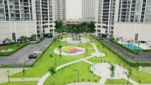 2BR Minato Apartment Free Swimming Pool & Gym - image 2