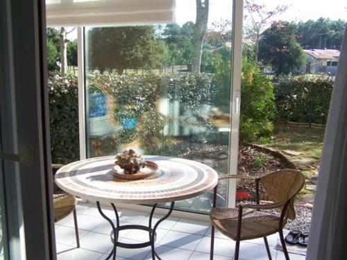 Appartement avec parking, animaux admis - 4 pers. - FR-1-878-21