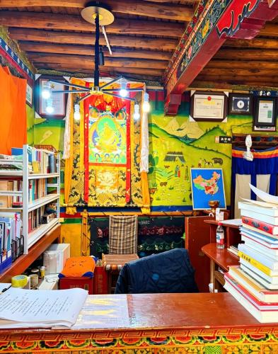 Shambhala Palace Hotel - image 4