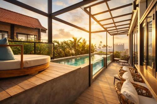 Penthouse Sunset Seabreeze by K Club