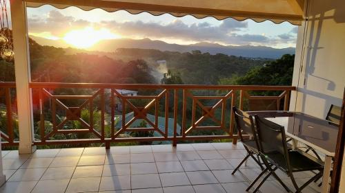 Appartement avec vue montagne in Baie-Mahault