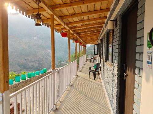 Skats, Ekatma Stays, Kakrighat in Syahi Devi Bagich