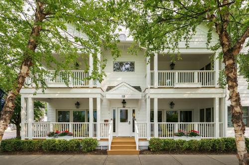 . The Neighborhood Hotel New Buffalo