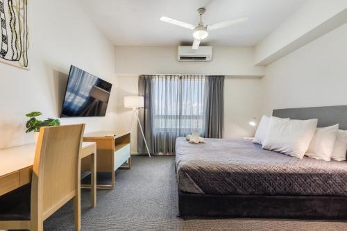 18th Floor Seaview Executive Style King Bed With Pool And Gym - Darwin