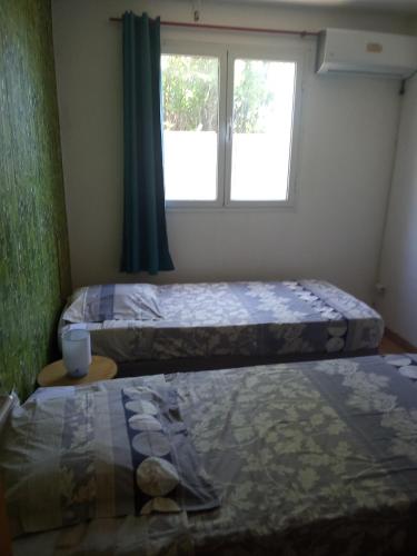 1 queen bed
