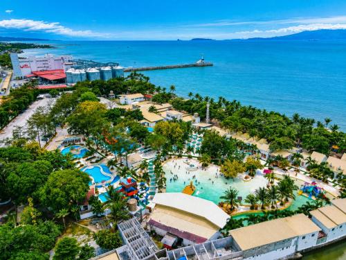 Villa Excellance Beach & Wave Pool Resort - Suites and Villas 1