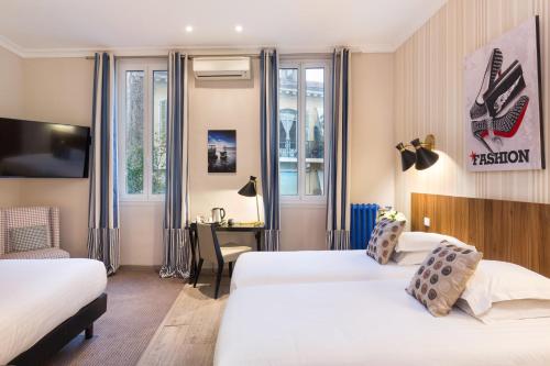 Prestige Room image 9