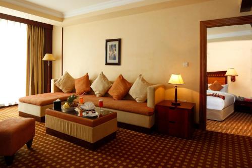 Ramada by Wyndham Hotel Riyadh - image 3