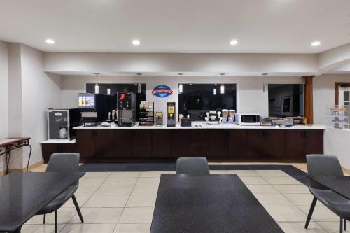 Crystal Suites - image 13