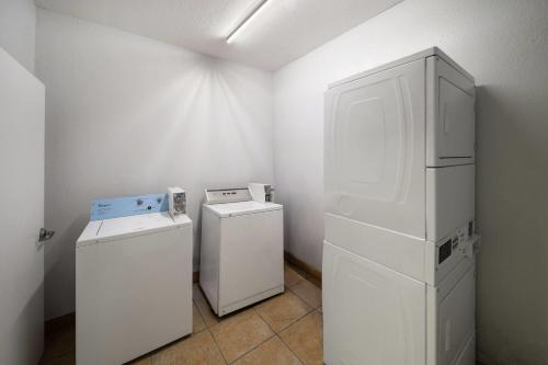 Crystal Suites - image 12