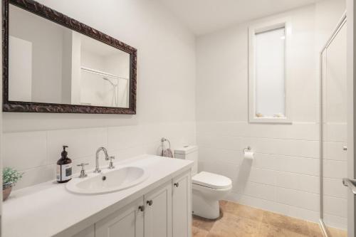 Seaview Escape - image 2